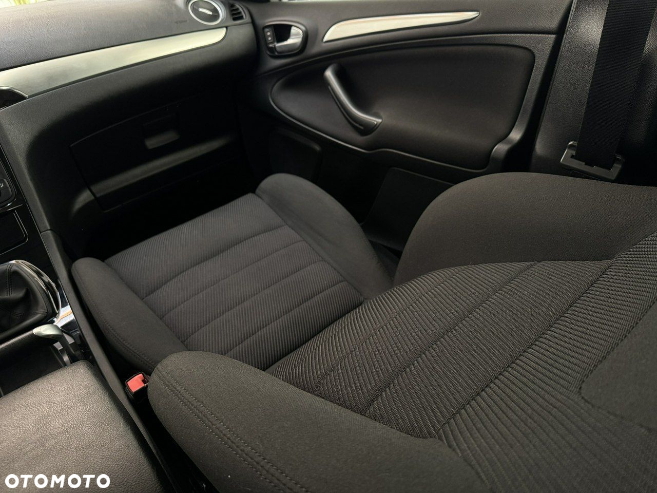 Ford S-Max - 23