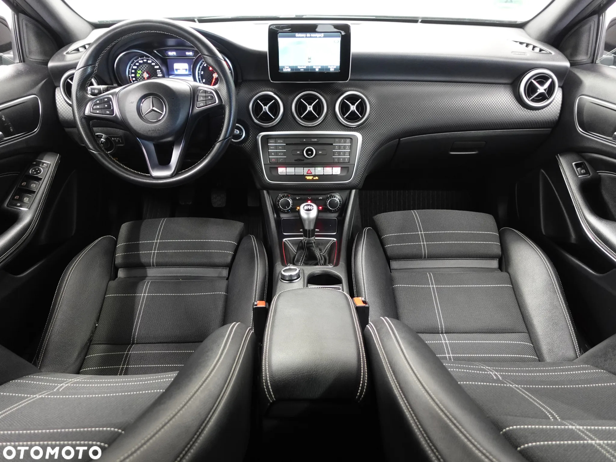Mercedes-Benz Klasa A 180 (BlueEFFICIENCY) - 28