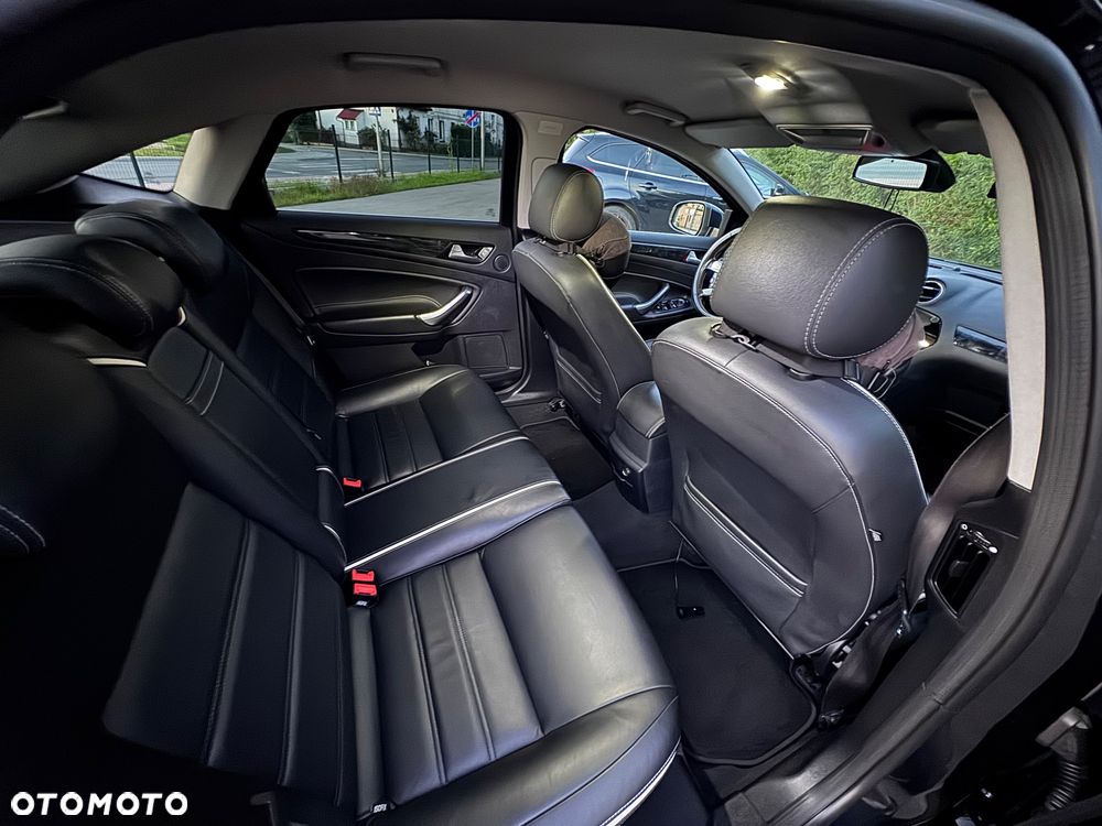 Ford Mondeo 2.0 TDCi Ghia - 16