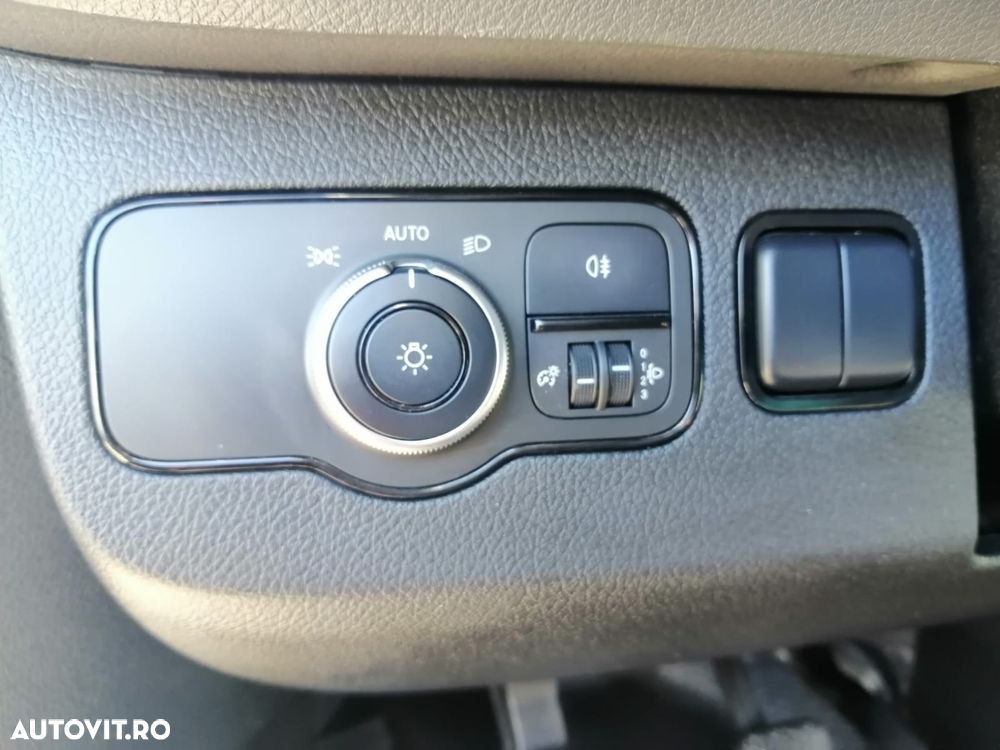 Mercedes-Benz Aveuro Sprinter - 27