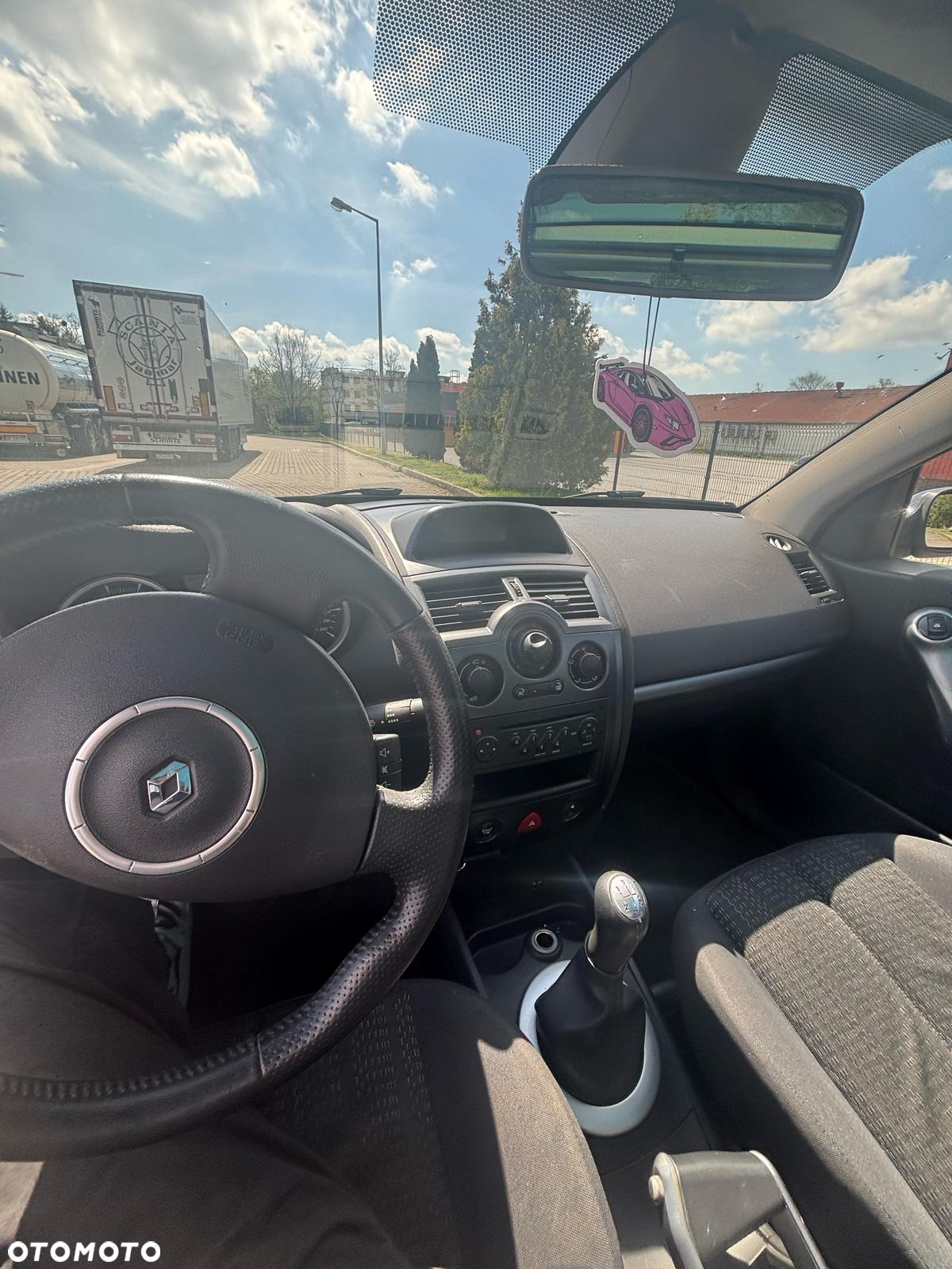Renault Megane - 5