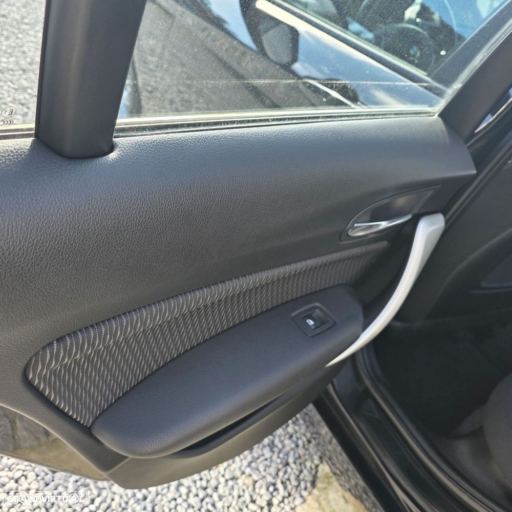 BMW 116 i Urban Line - 33