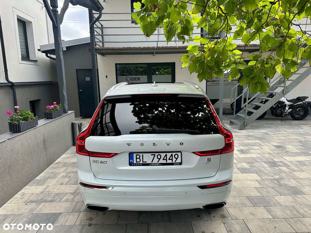 Volvo XC 60 T5 AWD Momentum - 6