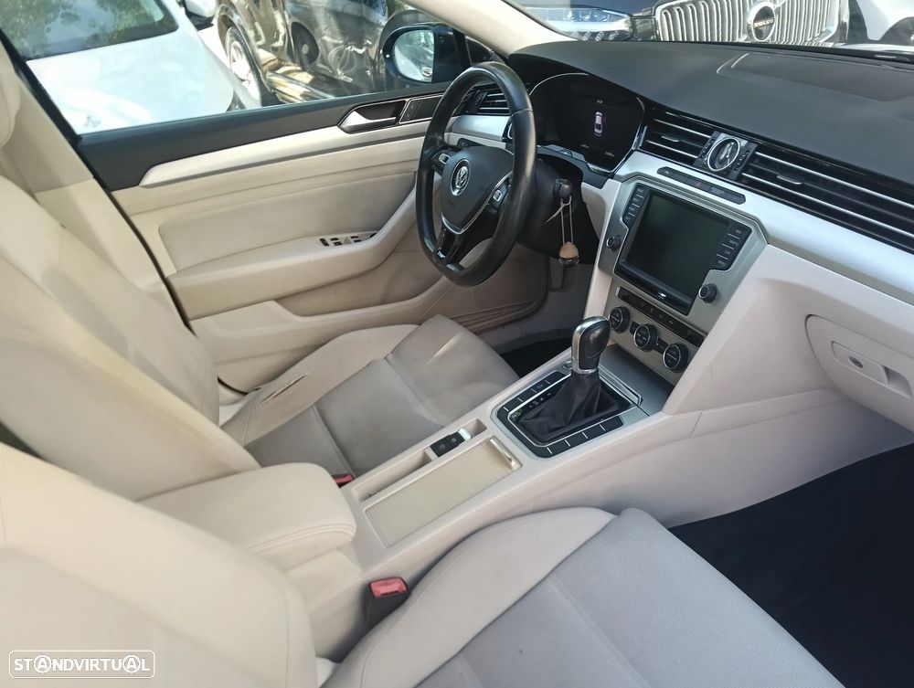 VW Passat 2.0 TDI Highline DSG - 10
