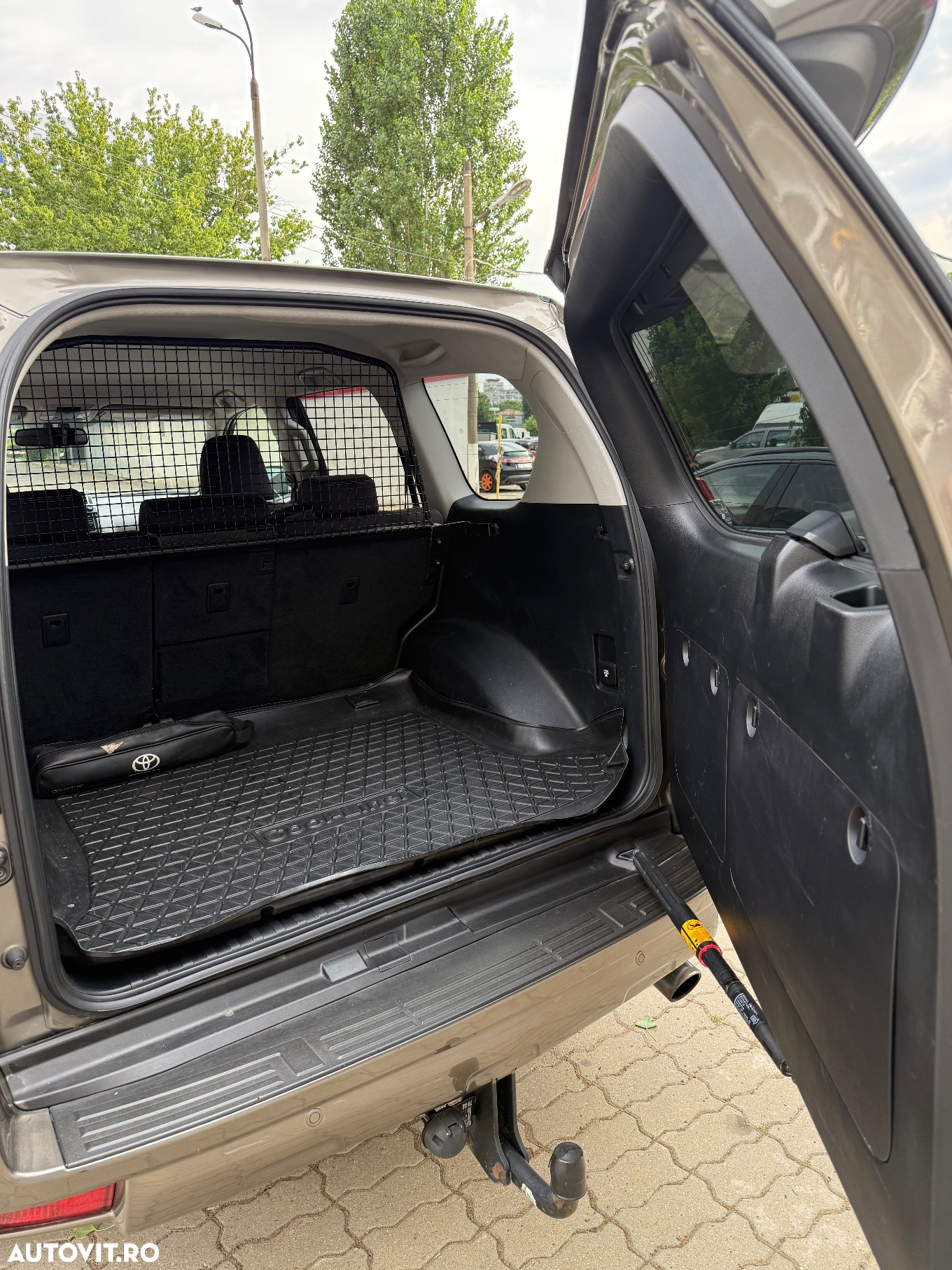 Toyota Land Cruiser 3.0l Turbo D-4D Aut. Luxury - 15