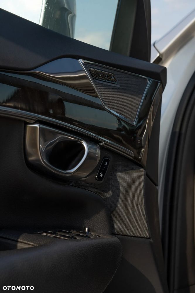 Volvo XC 90 T5 AWD Geartronic Momentum - 11
