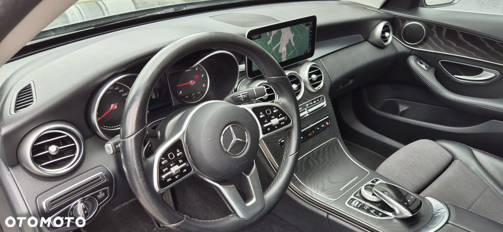 Mercedes-Benz Klasa C 200 d 9G-TRONIC Avantgarde - 11