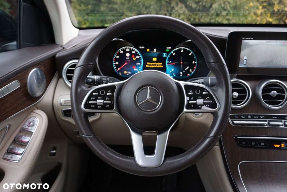 Mercedes-Benz GLC - 13