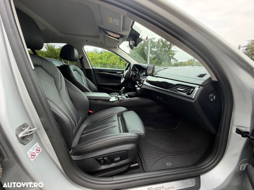 BMW Seria 5 530i xDrive Aut. Sport Line - 15