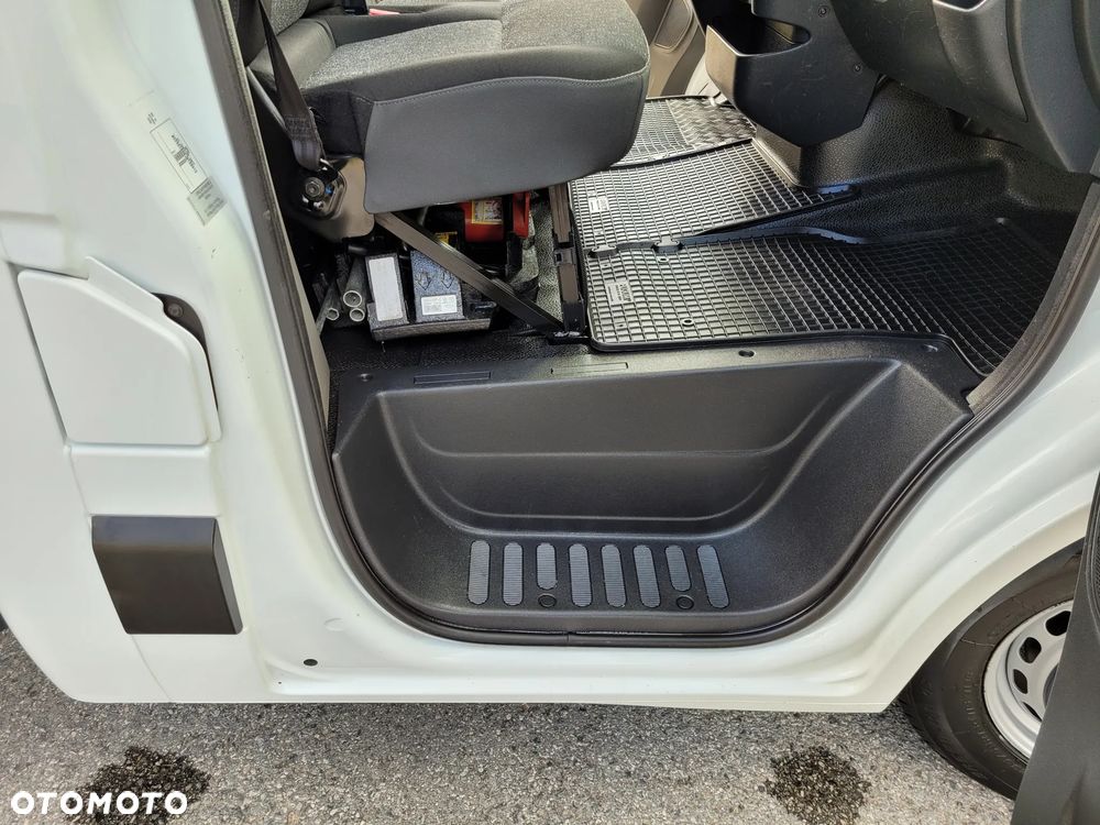 Renault Master - 18
