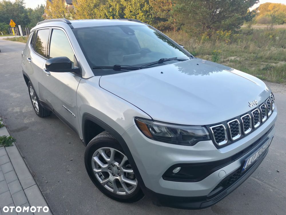 Jeep Compass - 24