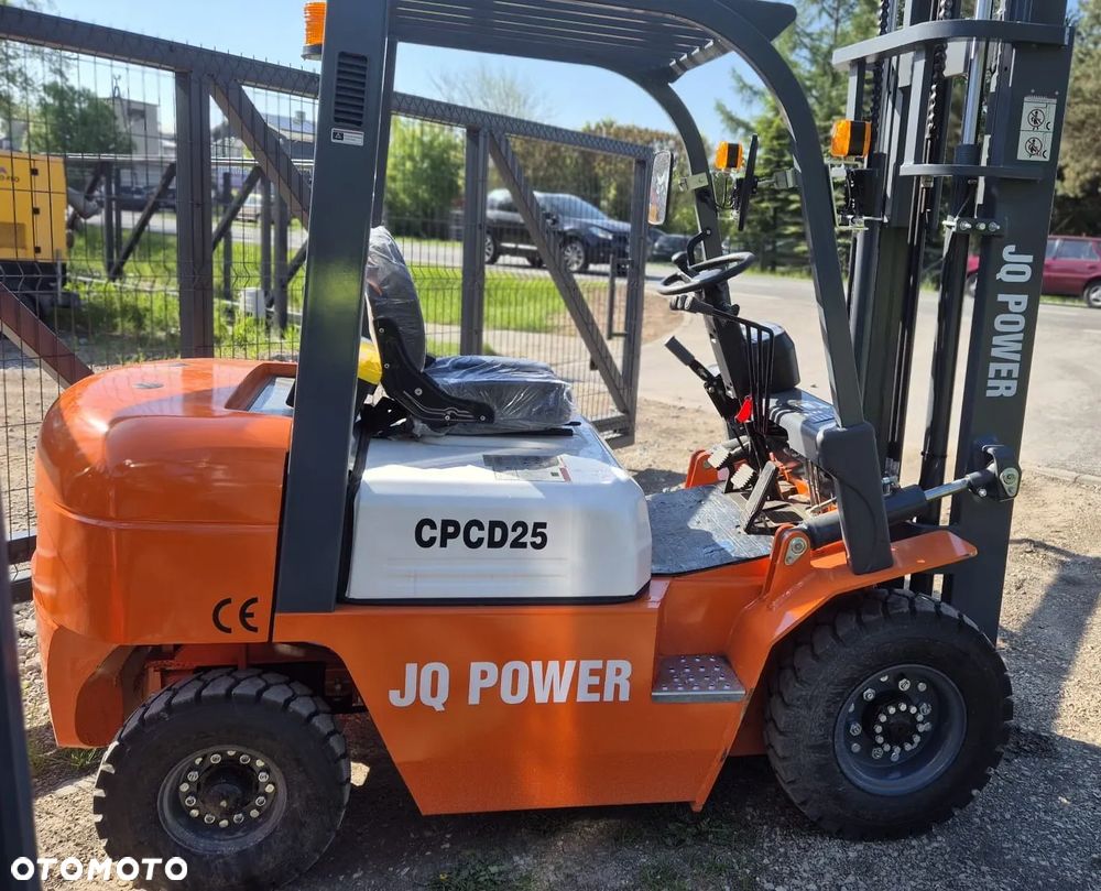 Manitou NOWY WÓZEK WIDŁOWY CPCD 25 DIESEL - 10