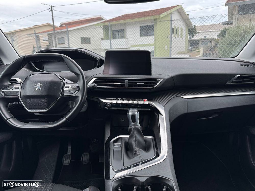 Peugeot 3008 PureTech 130 Stop & Start GPF Allure - 6