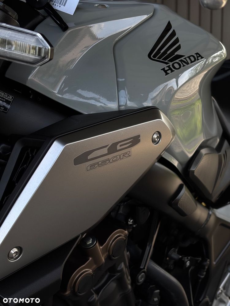 Honda CB - 27