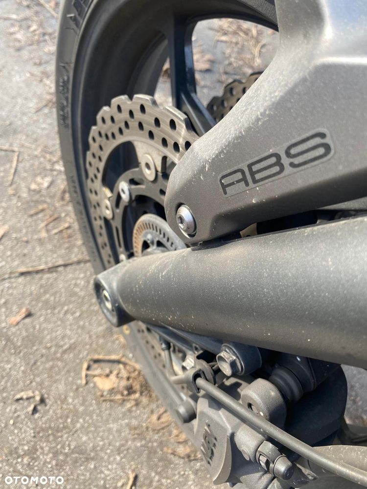 Kawasaki Z 650 - 7