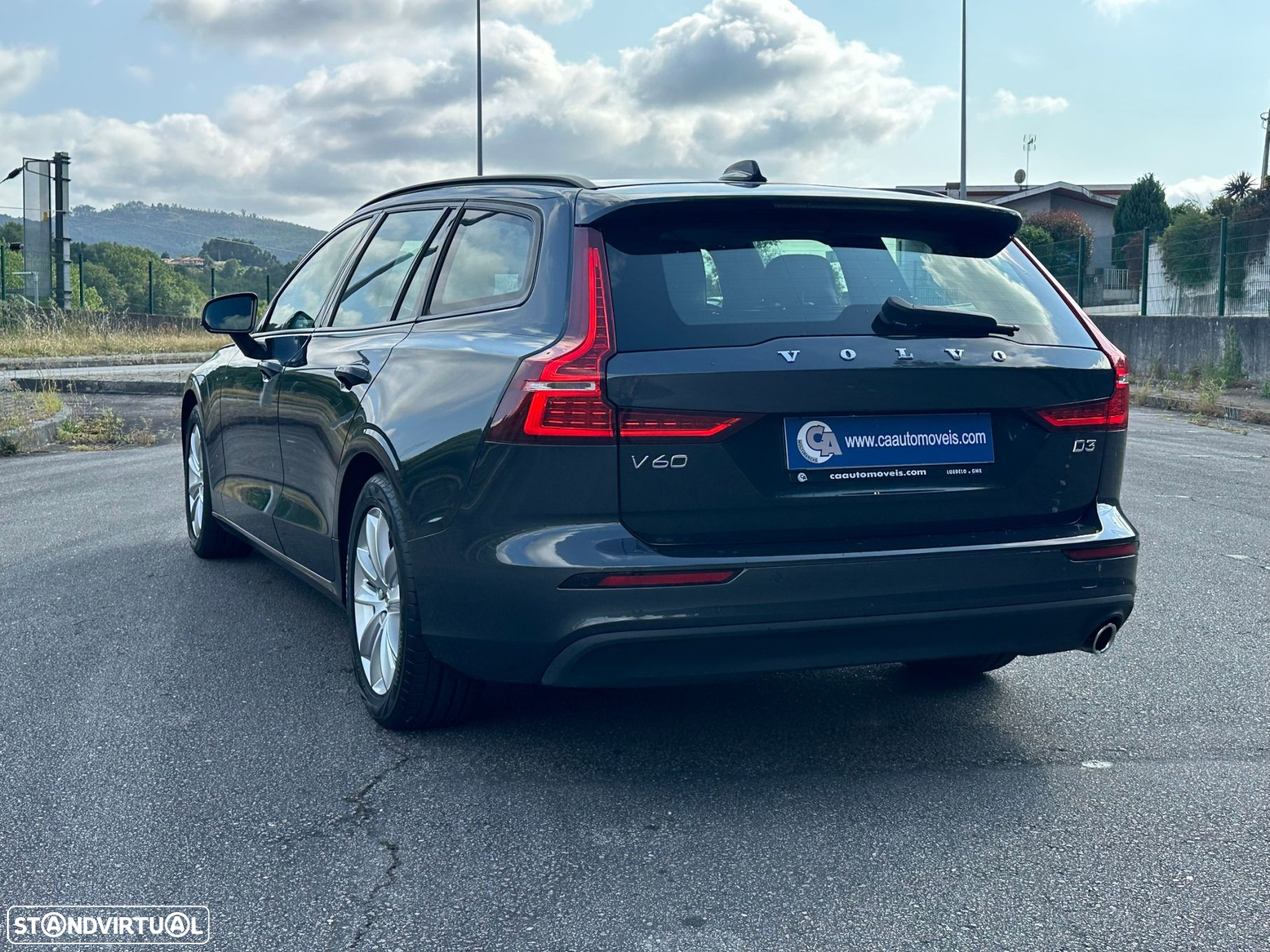 Volvo V60 2.0 D3 Momentum - 16