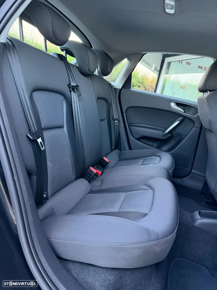 Audi A1 Sportback 1.6 TDI Attraction - 10