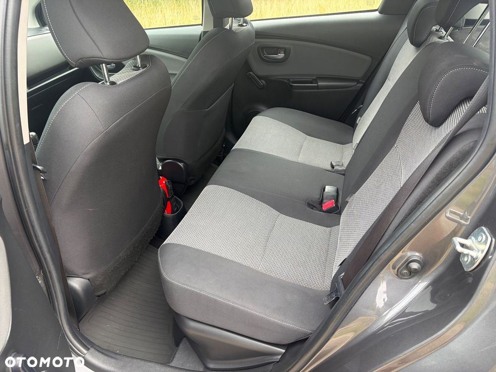 Toyota Yaris Hybrid 100 Active EU6 - 14