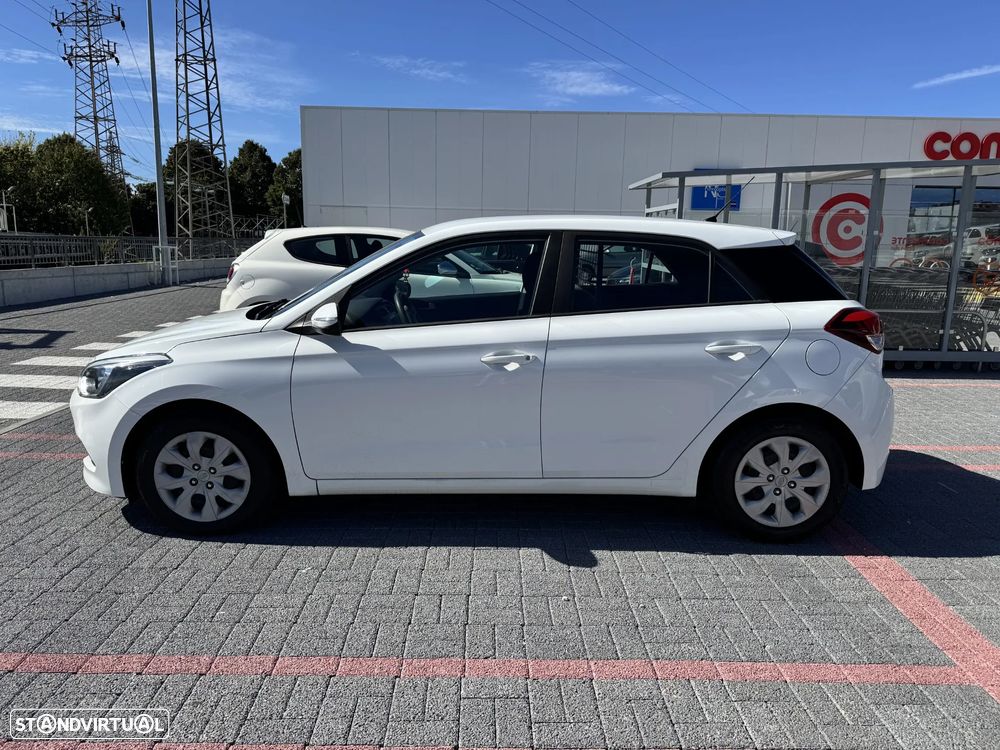 Hyundai i20 1.1 CRDi Access Plus - 6