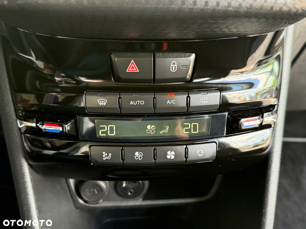 Peugeot 208 PureTech 110 Stop & Start EAT6 Allure - 11