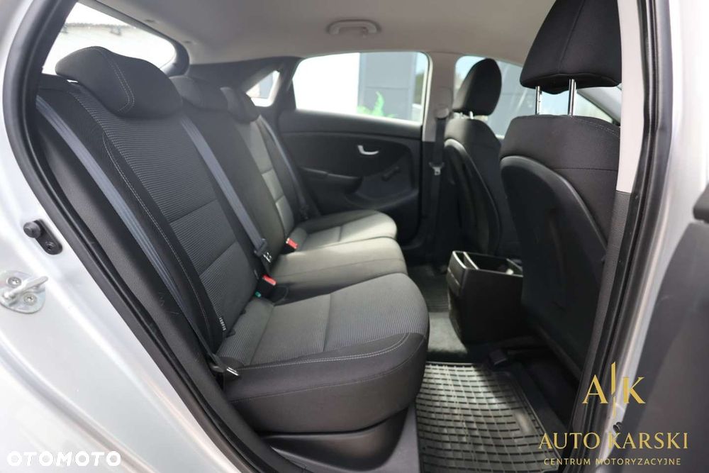 Hyundai i30 - 30