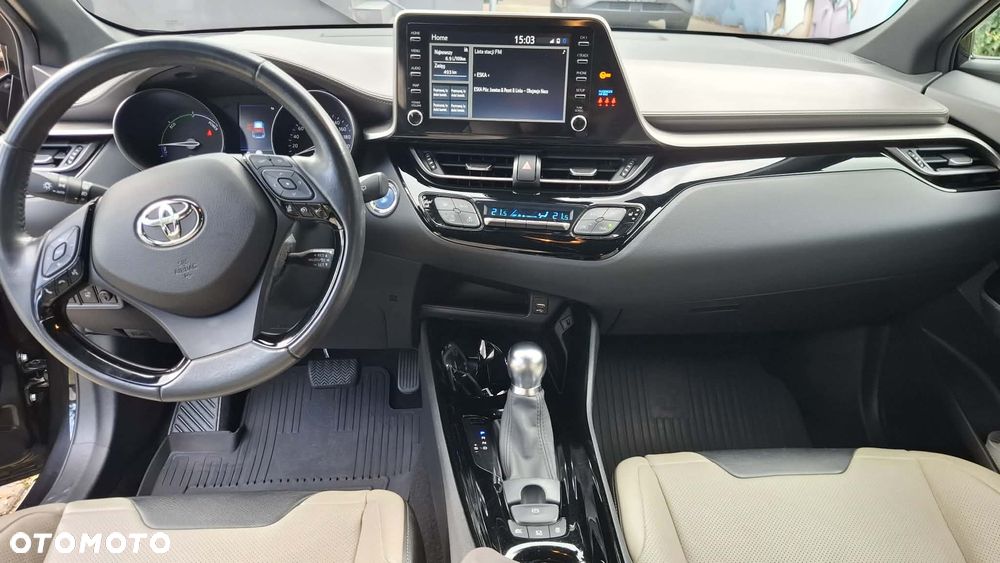Toyota C-HR 2.0 Hybrid Executive - 11