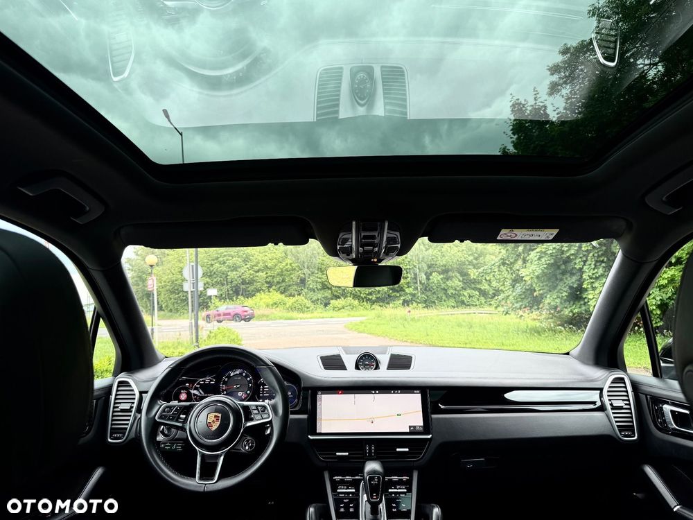 Porsche Cayenne - 9