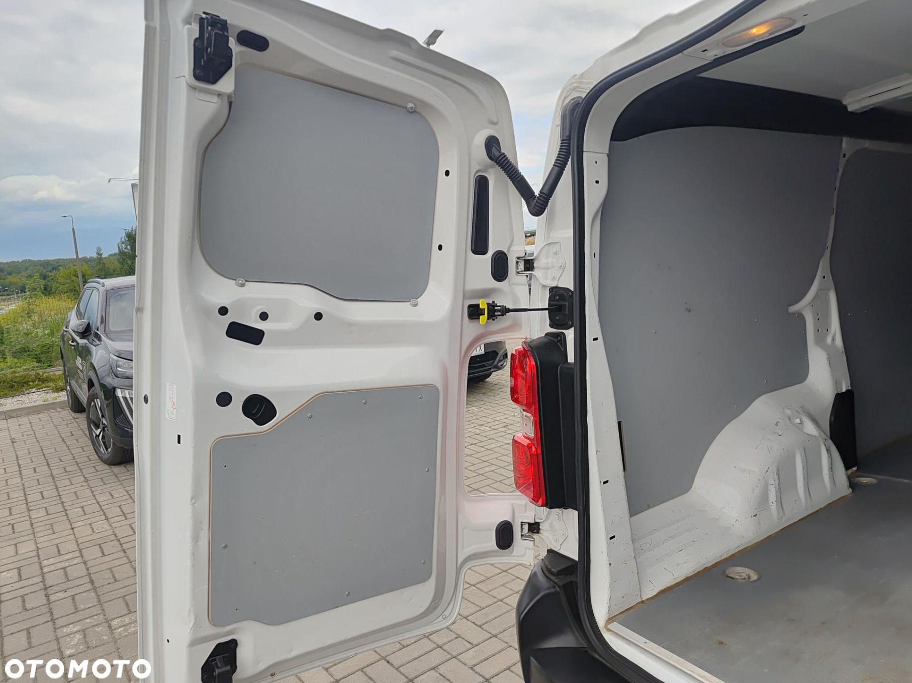 Opel Vivaro - 29