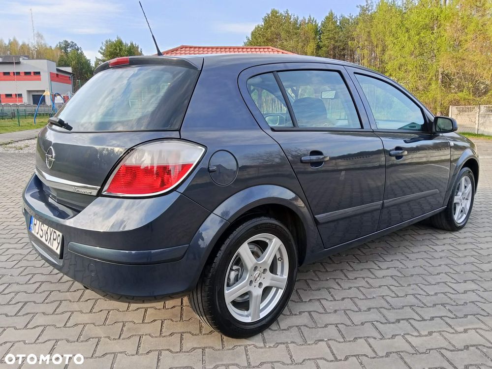 Opel Astra 1.6 Edition - 11