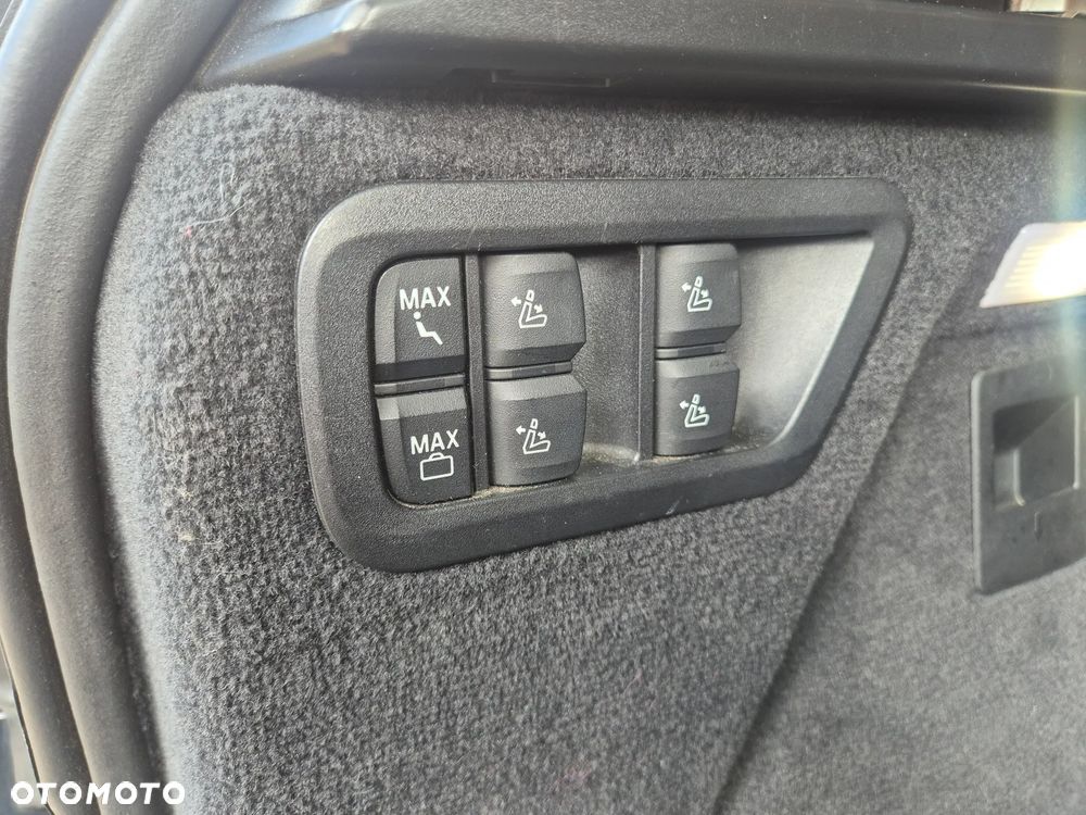 BMW X7 xDrive30d sport - 32