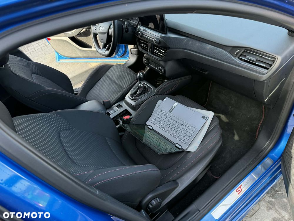 Ford Focus 1.0 EcoBoost ST-Line - 11