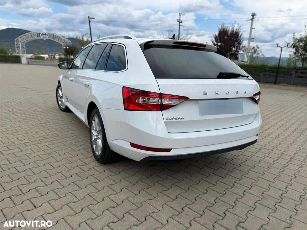 Skoda Superb 2.0 TDI DSG Active - 19