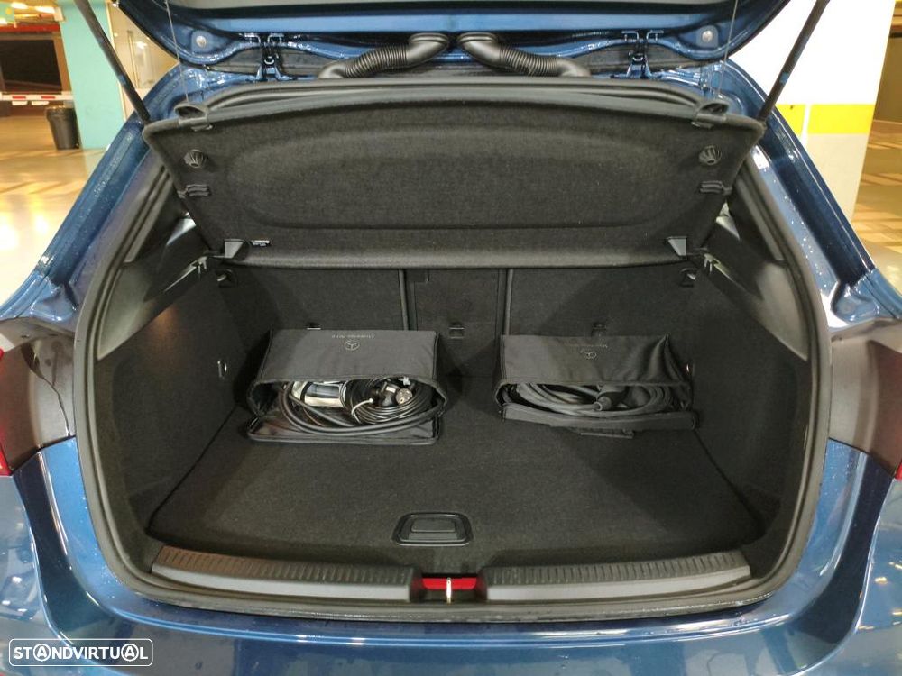 Mercedes-Benz A 250 e Style Plus - 12