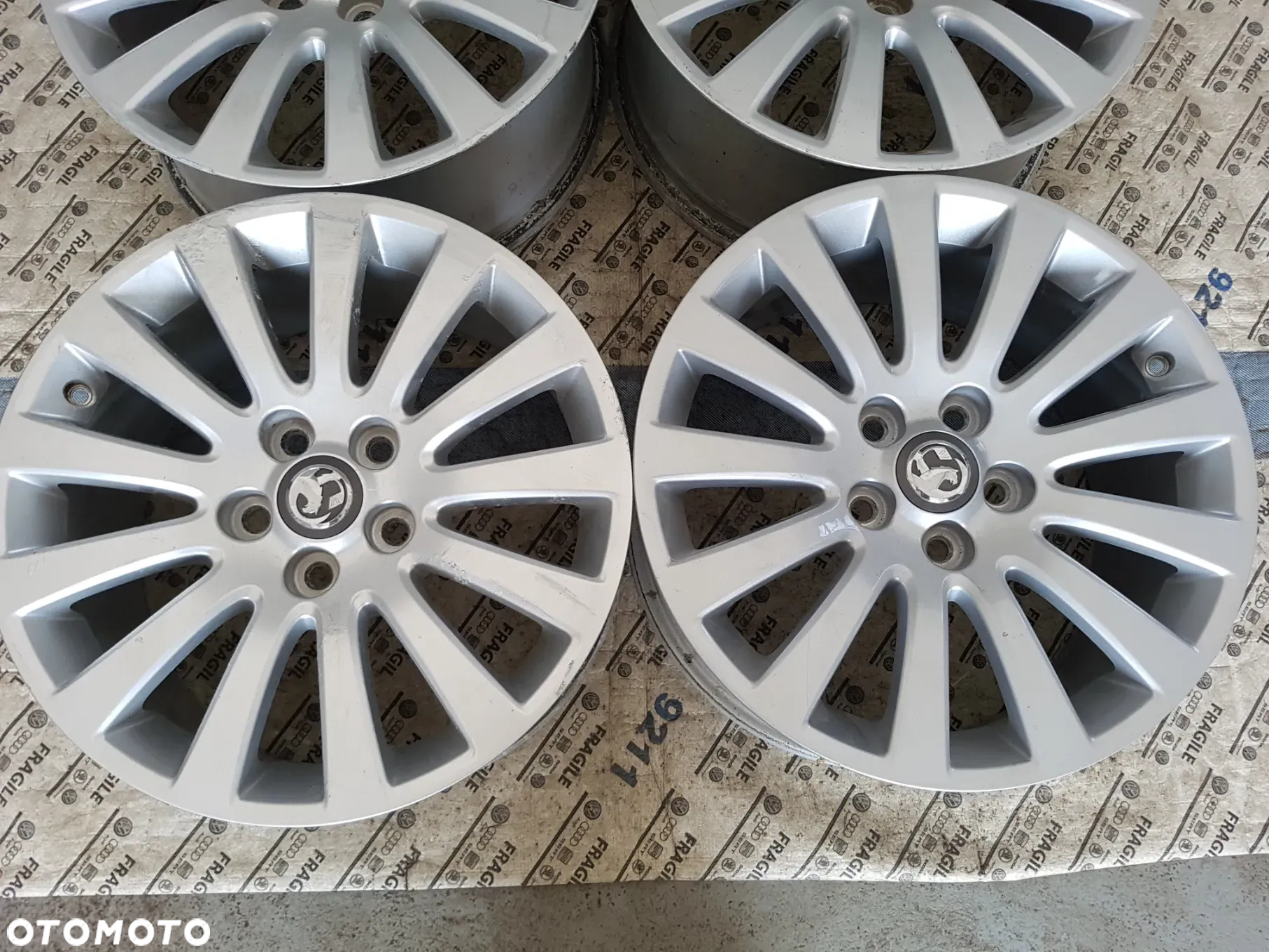 FELGI ALU OPEL INSYGNIA SPORT TOURER 8JX18 IS42 5X120 - 4