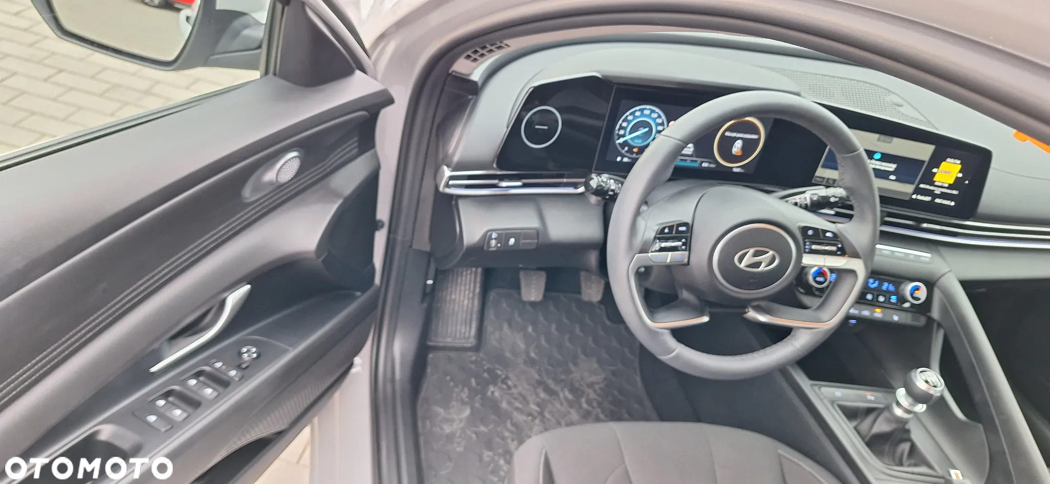 Hyundai Elantra 1.6 Smart - 9