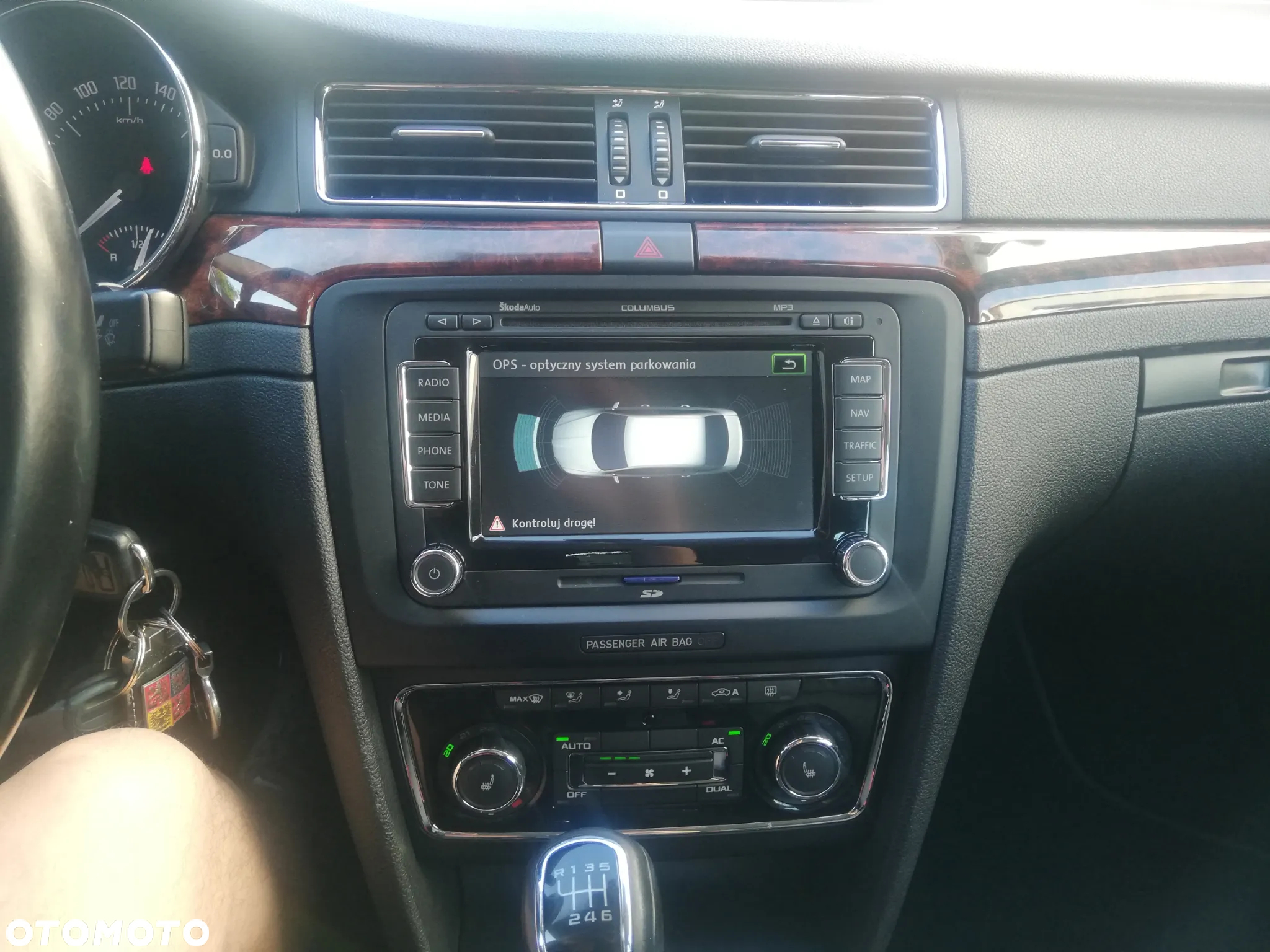 Skoda Superb 2.0 TDI DPF Elegance - 34