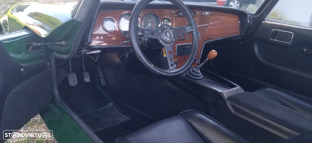 Lotus Elan - 32
