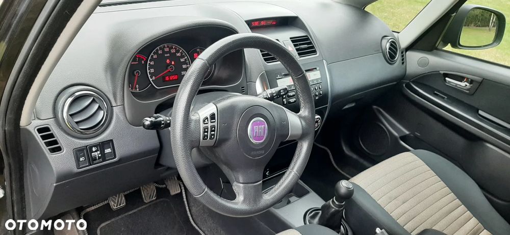 Fiat Sedici 1.6 16V 4x2 Emotion - 30