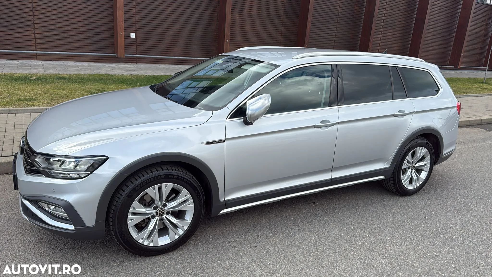 Volkswagen Passat Alltrack 2.0 TDI DSG 4Motion - 1