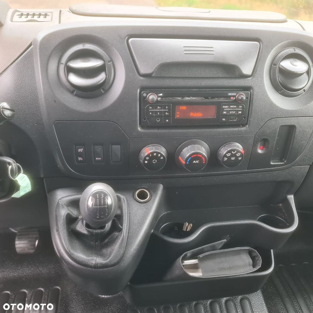 Nissan NV400 - 22