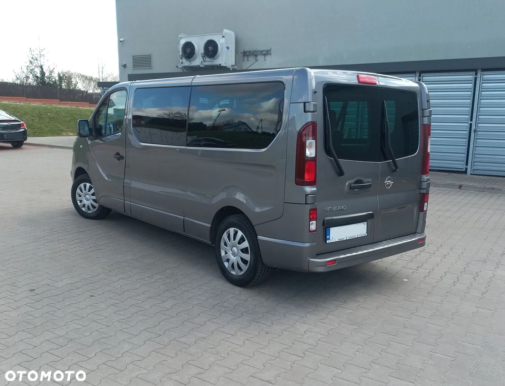 Opel Vivaro L2H1 2,9t Elegance Business - 2