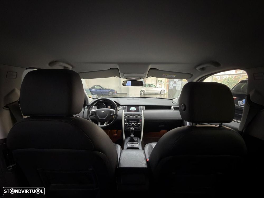 Land Rover Discovery Sport 2.0 eD4 R-Dynamic S - 37