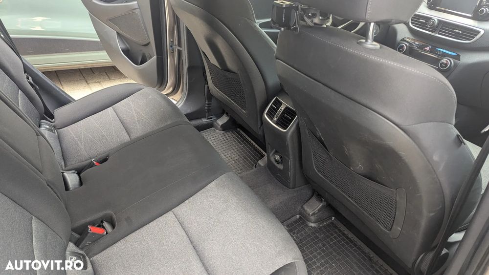 Hyundai Tucson 1.6 T-GDi 4WD 6MT Style - 9
