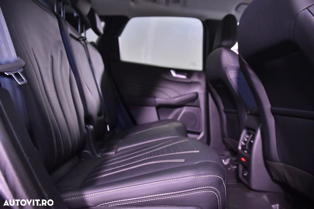 Ford Kuga - 12
