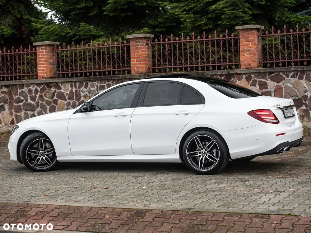 Mercedes-Benz Klasa E 220 d 4-Matic 9G-TRONIC - 10