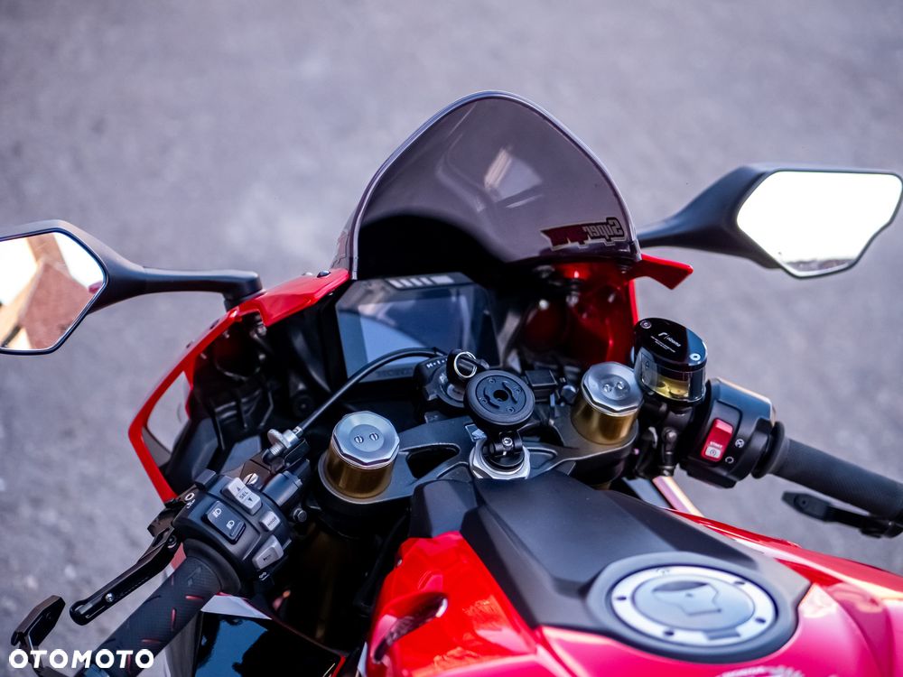 Honda CBR - 15