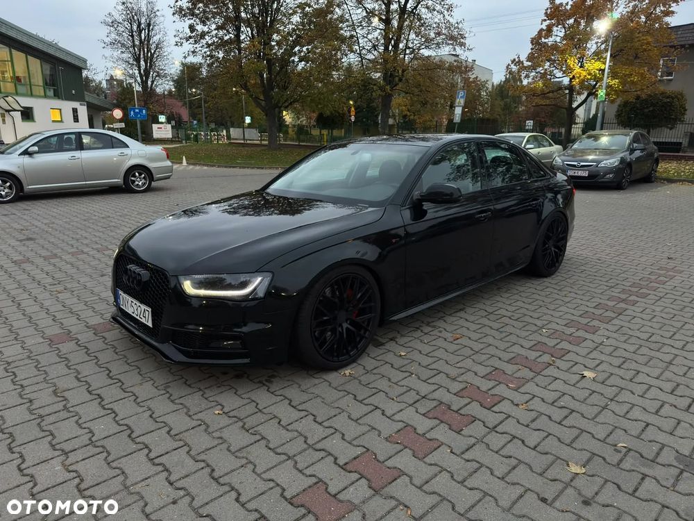 Audi A4 Limousine