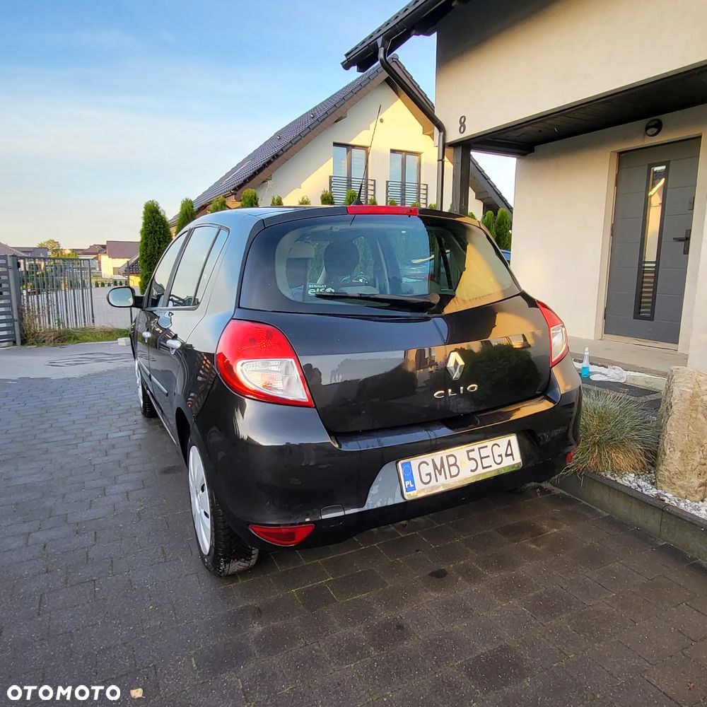 Renault Clio 1.2 16V Expression - 5