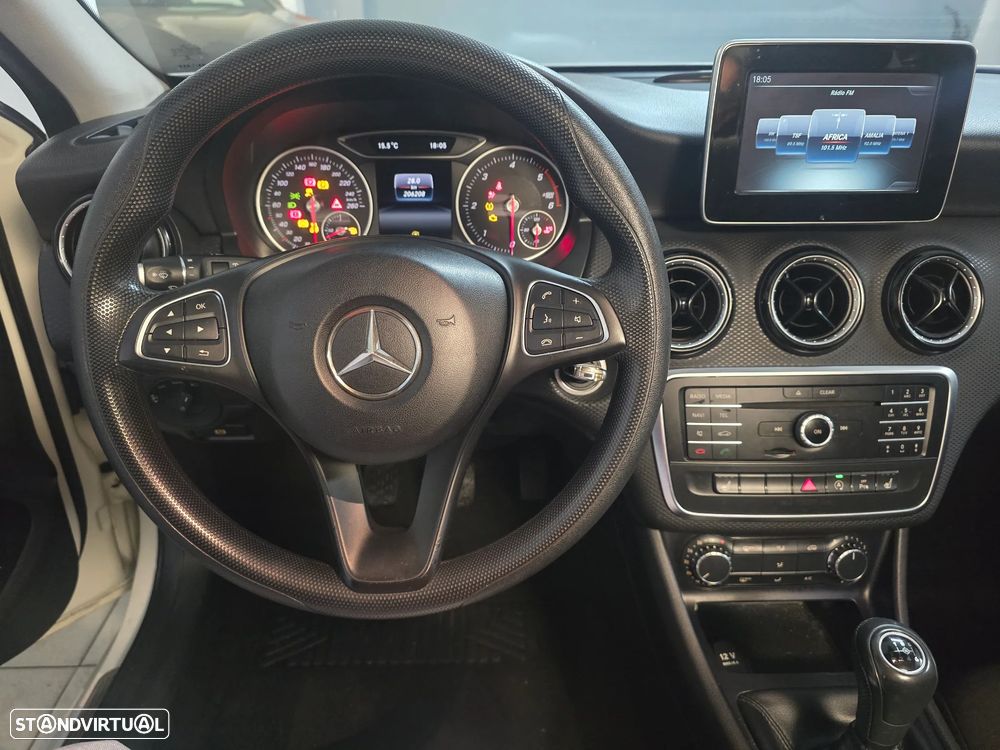 Mercedes-Benz A 180 CDI (BlueEFFICIENCY) - 22