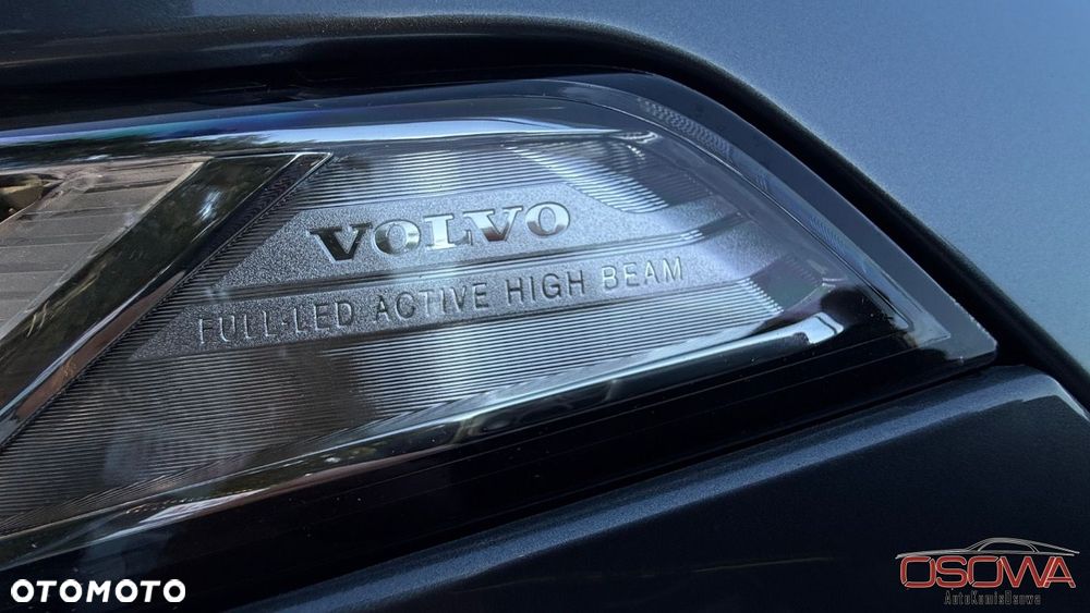 Volvo XC 90 D5 AWD Momentum 7os - 31